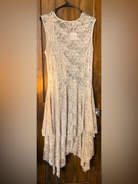 Sleeveless Cream Lace dress